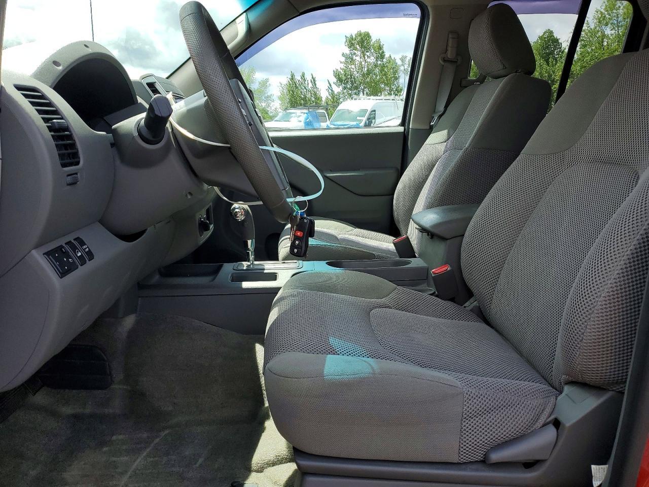 2017 Nissan Frontier Sv - Image 7