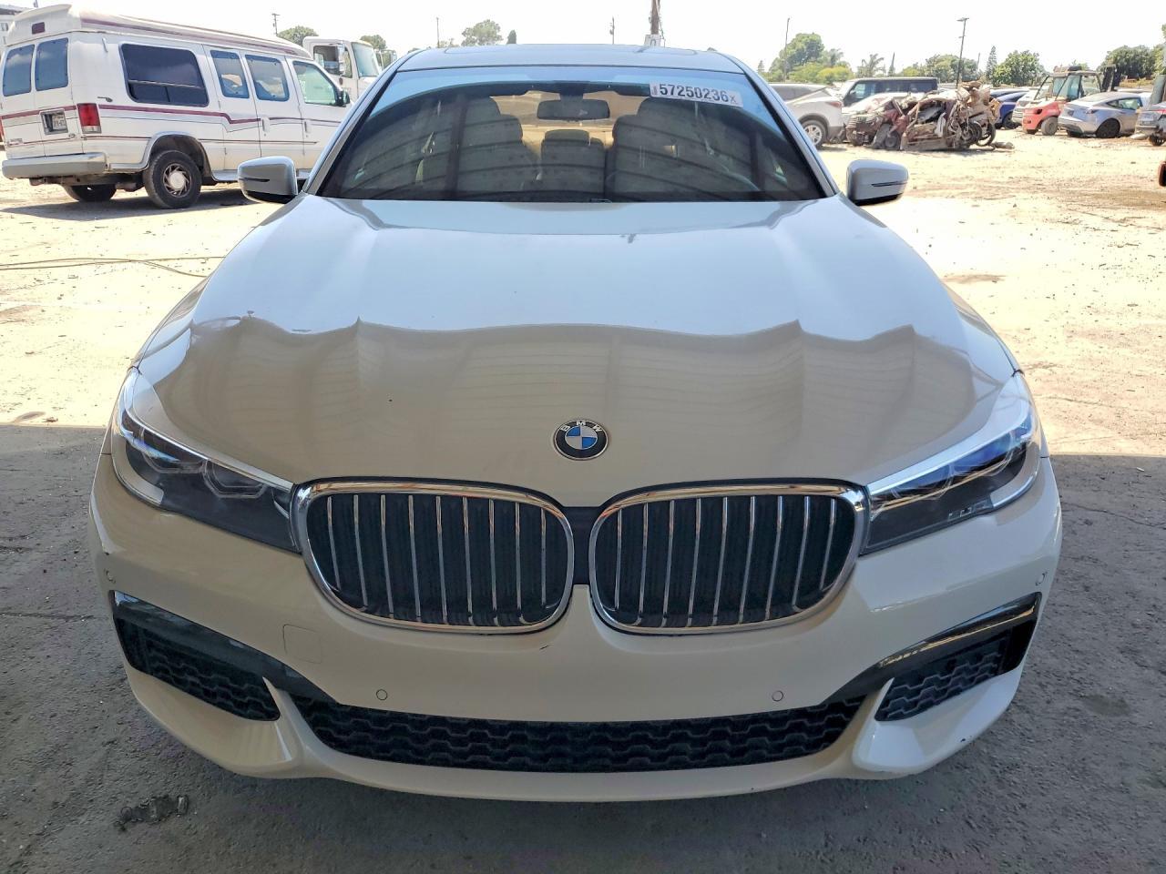 2016 BMW 740 I - Image 5