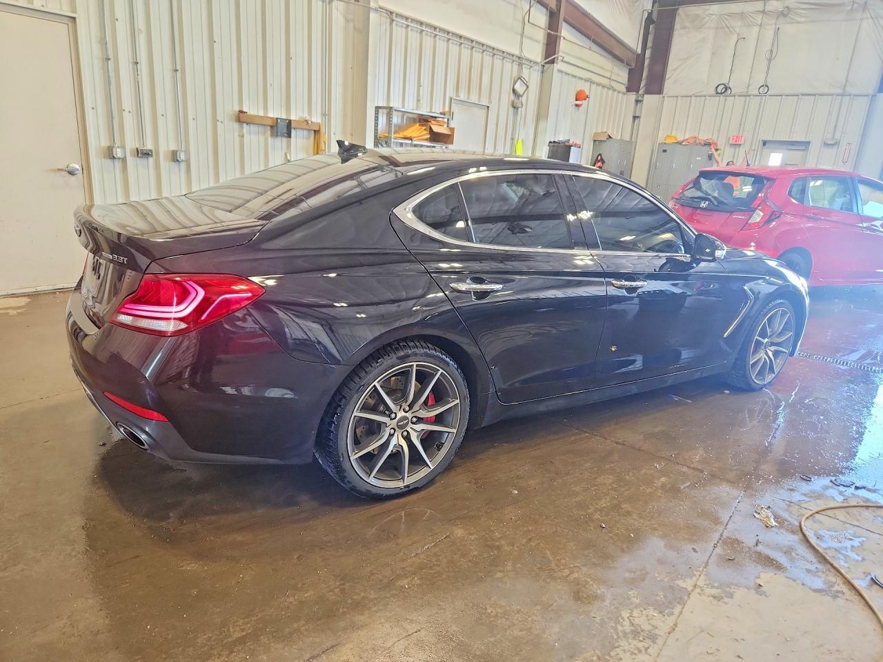 2021 Genesis G70 3.3T - Фото 3