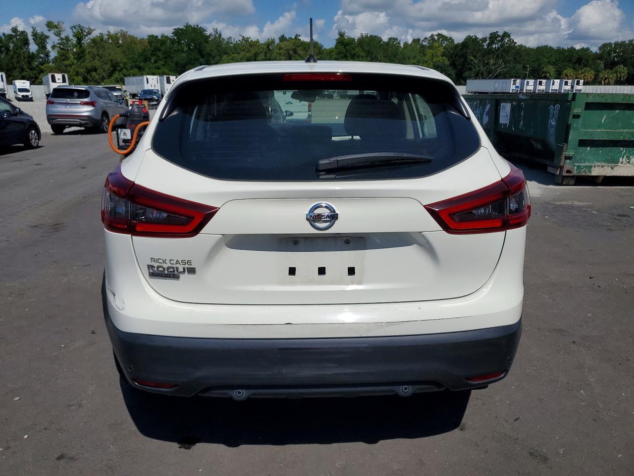 2021 Nissan Rogue Sport S - Image 6