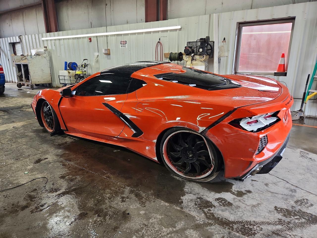 2020 Chevrolet Corvette Stingray 2Lt - Фото 2