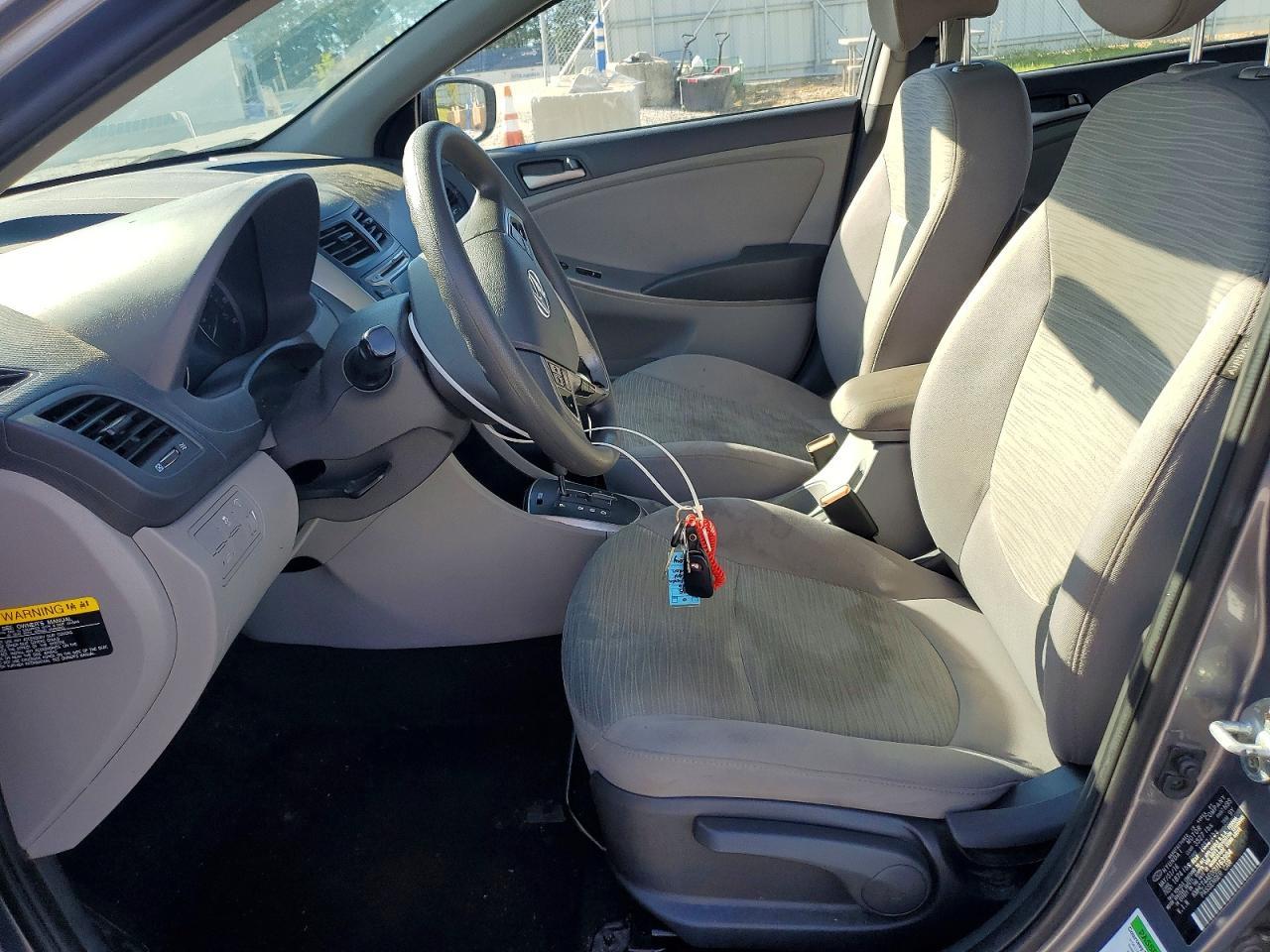 2016 Hyundai Accent Se - Image 7
