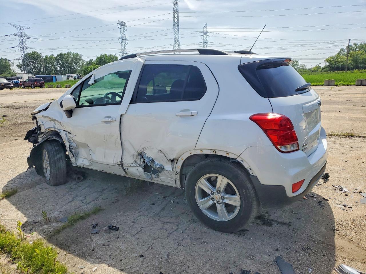 2021 Chevrolet Trax 1Lt - Фото 2