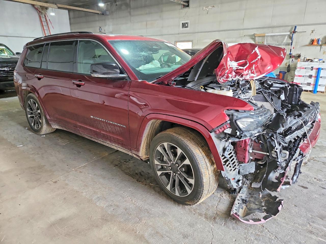 2023 Jeep Grand Cherokee L Overland - Фото 4