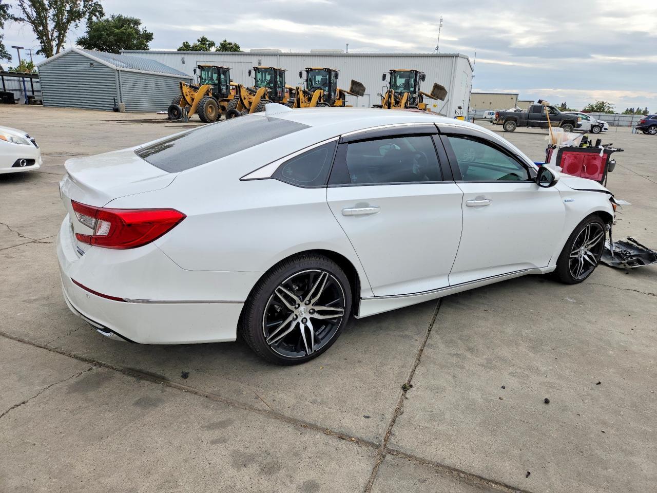 2022 Honda Accord Touring Hybrid - Фото 3