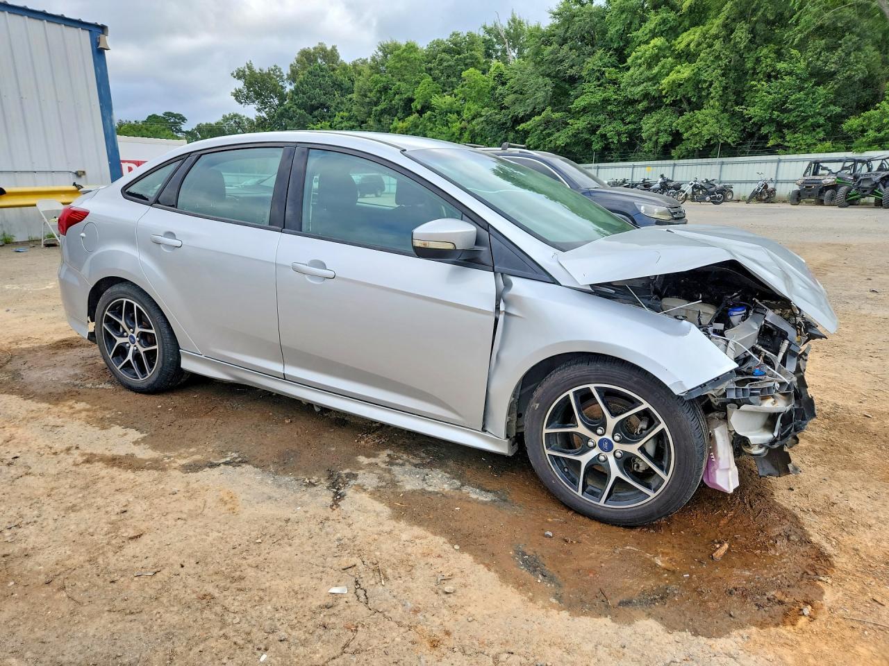 2015 Ford Focus Se - Image 4