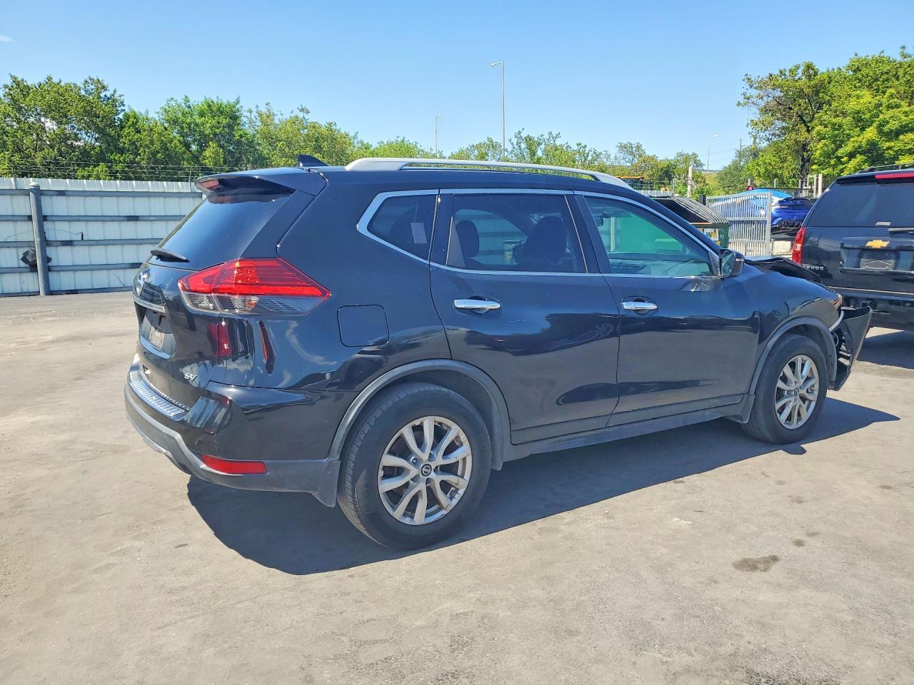 2017 Nissan Rogue Sv - Фото 3
