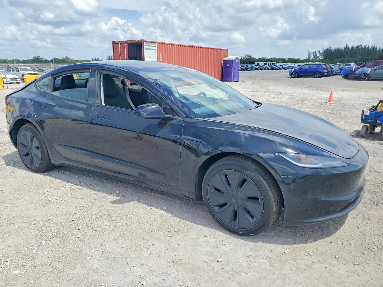 2026 Tesla Model 3 - Image 4