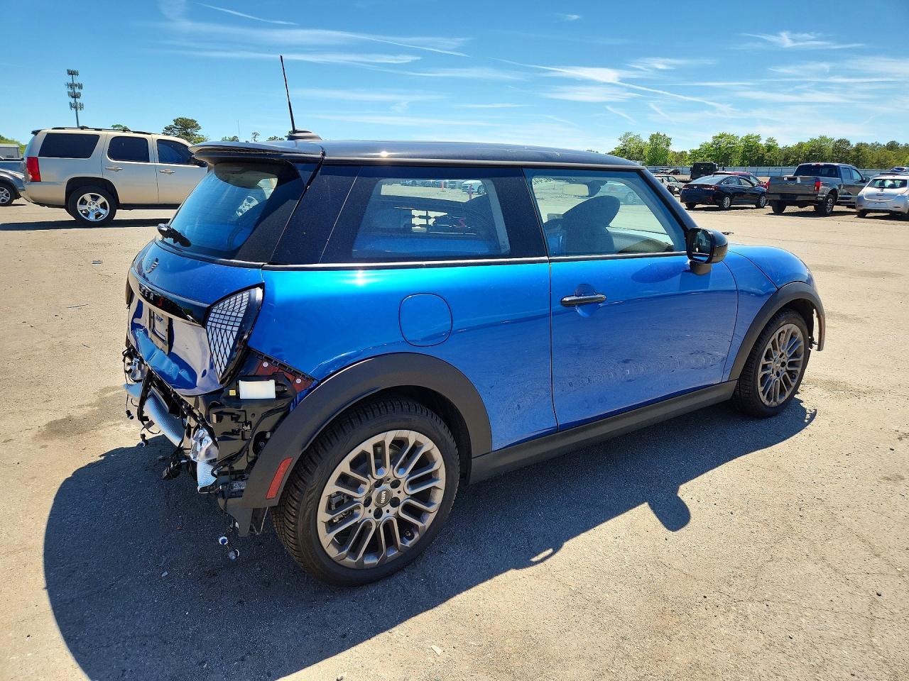 2025 Mini Cooper S - Фото 3
