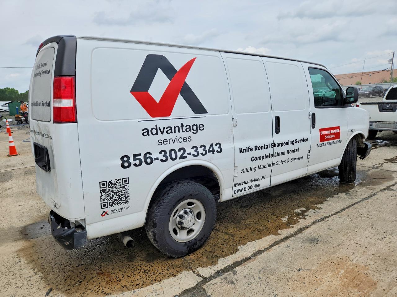 2018 Chevrolet Express 2500 Delivery Van - Image 3