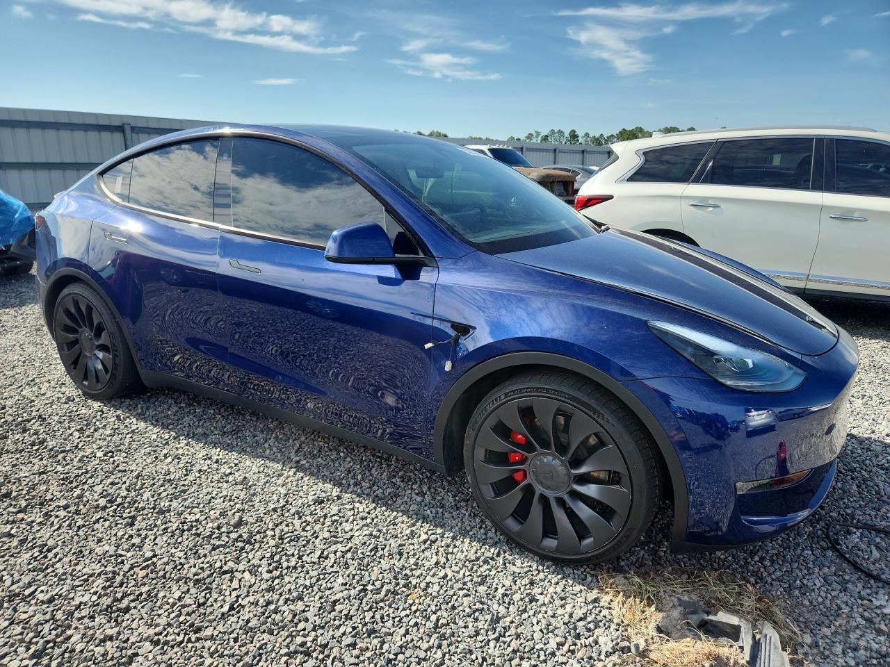 2023 Tesla Model Y - Фото 4