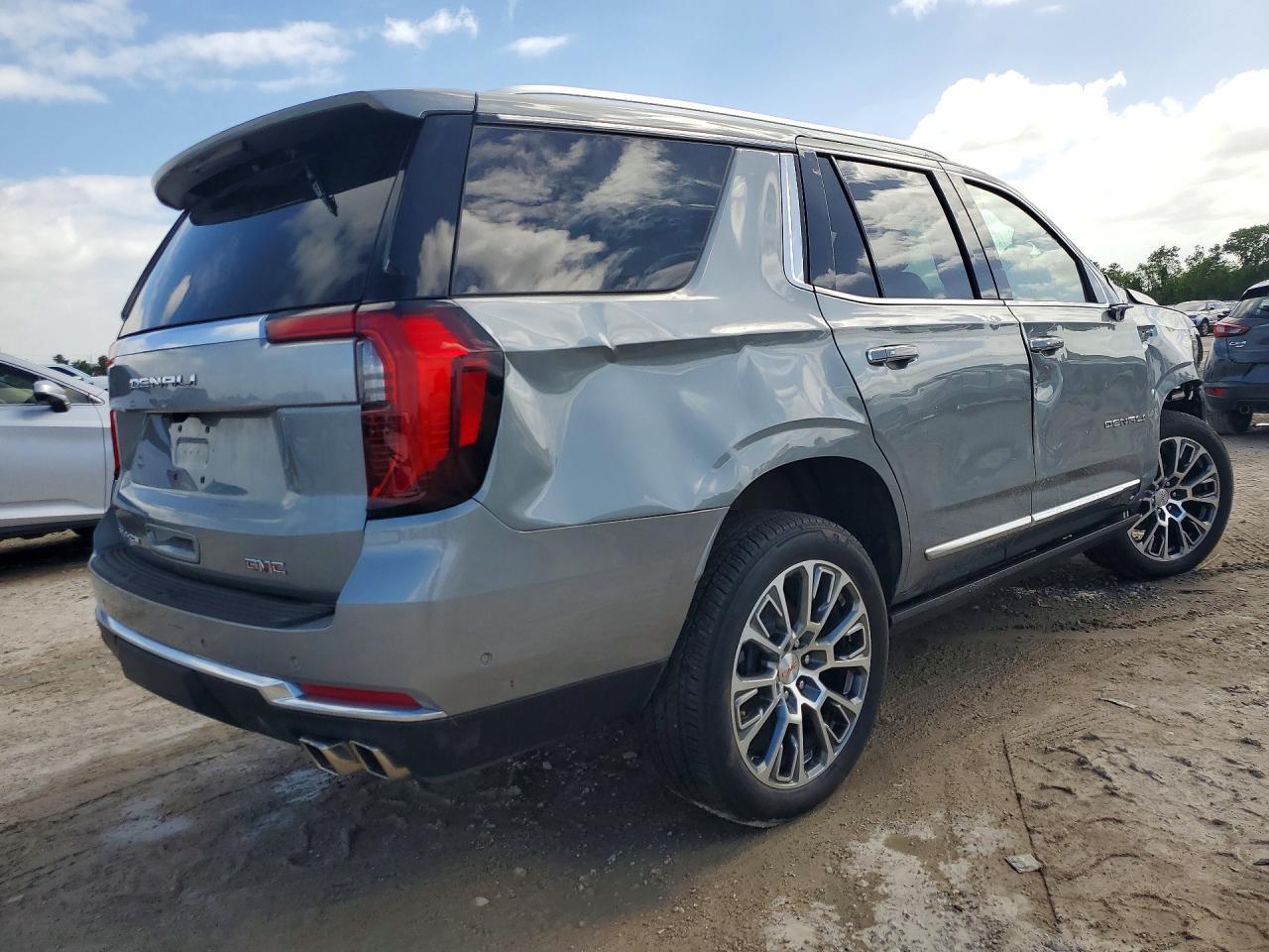 2026 GMC Yukon Denali - Фото 3