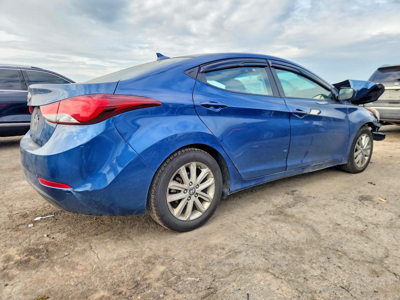 2015 Hyundai Elantra Se - Image 3