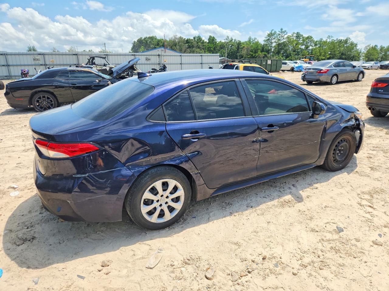 2022 Toyota Corolla Le - Фото 3