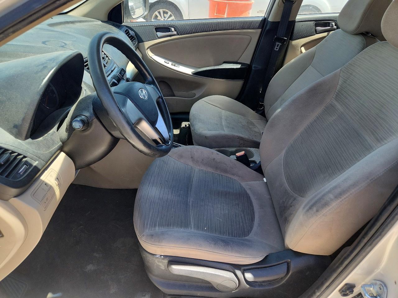 2016 Hyundai Accent Se - Фото 7