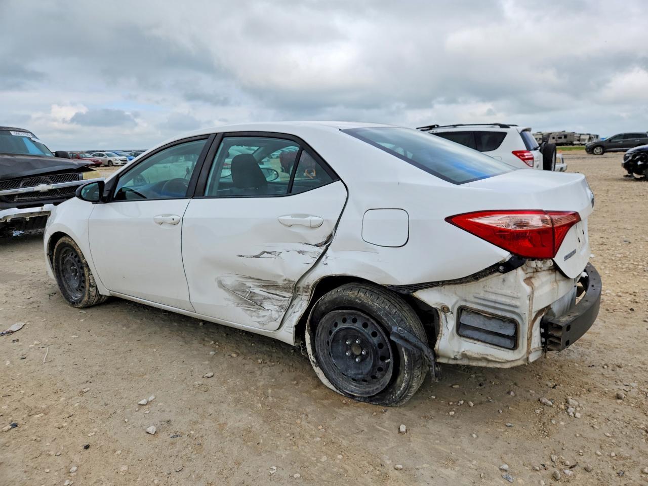 2019 Toyota Corolla Le - Image 2