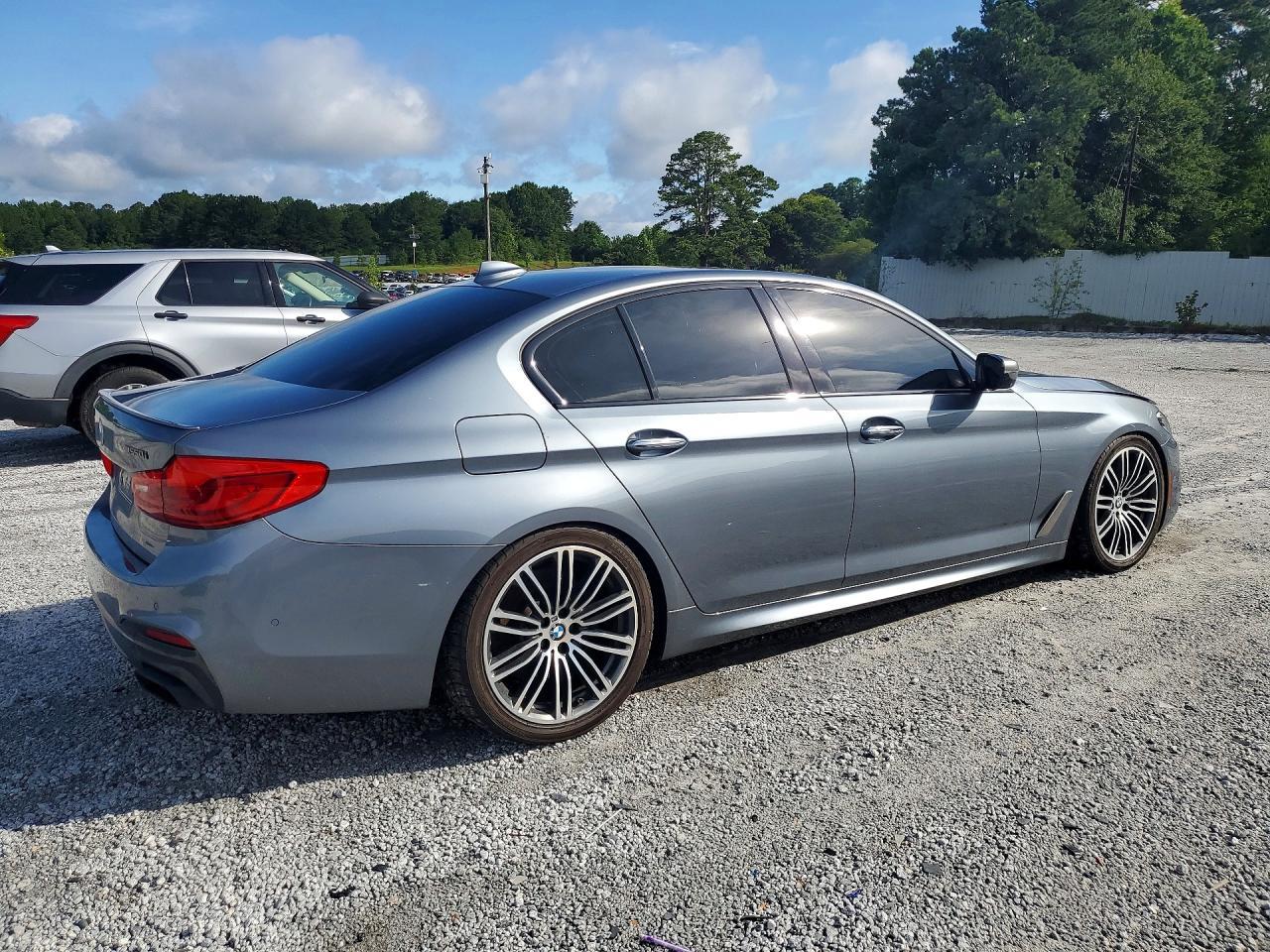 2018 BMW 5 Series - Image 3