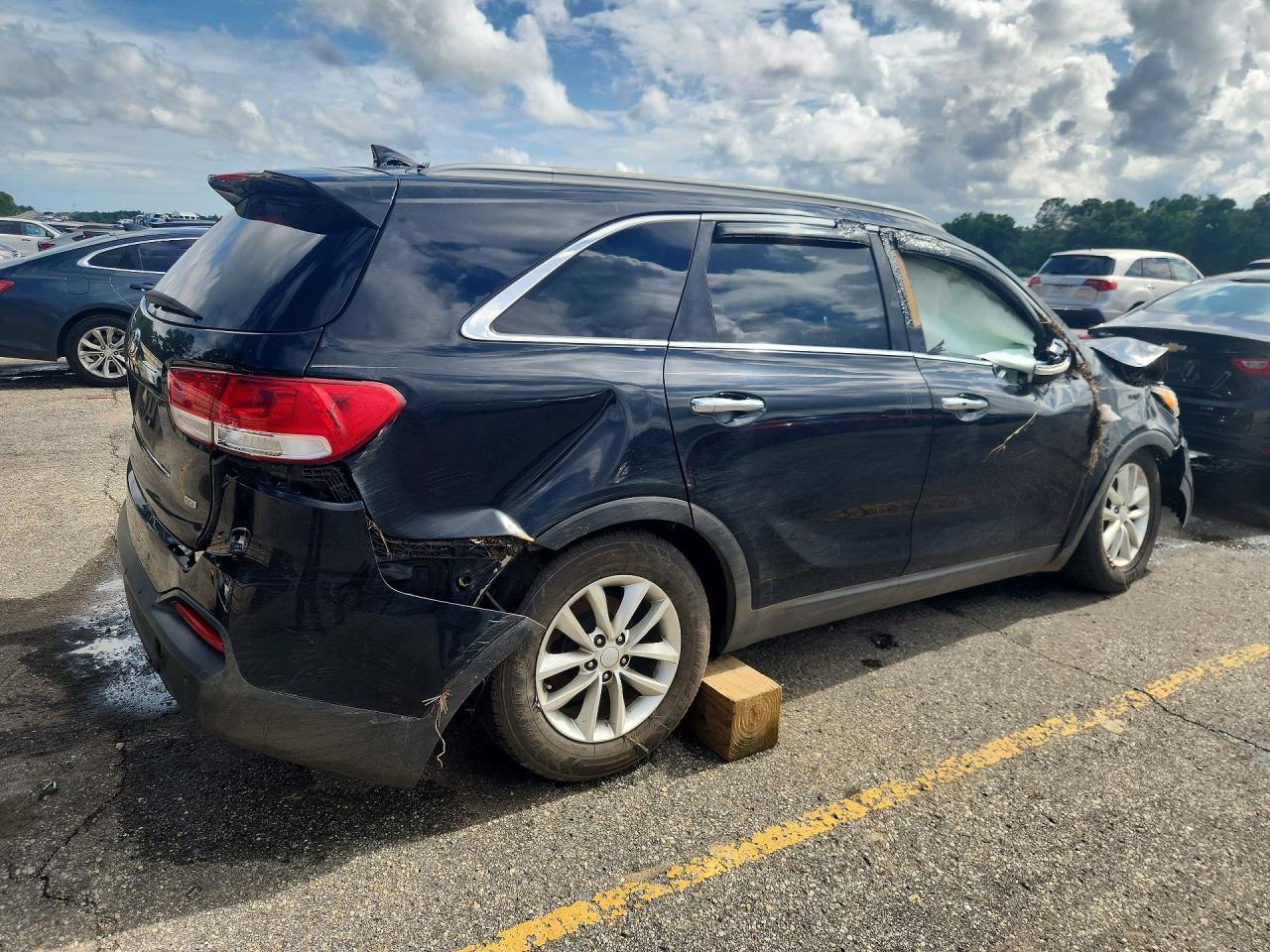 2017 Kia Sorento Lx - Image 3