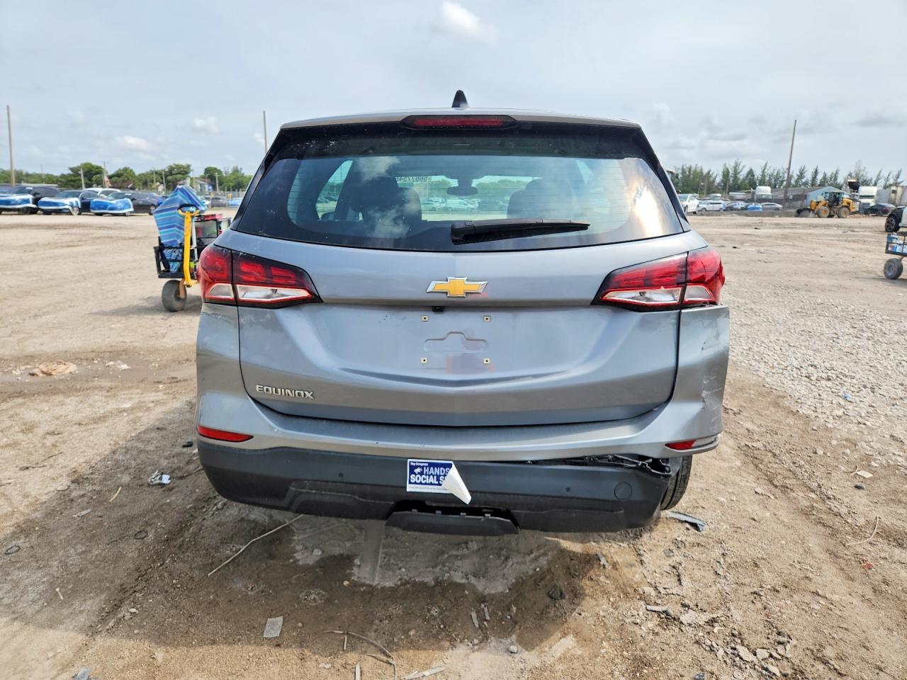 2023 Chevrolet Equinox Ls - Image 6