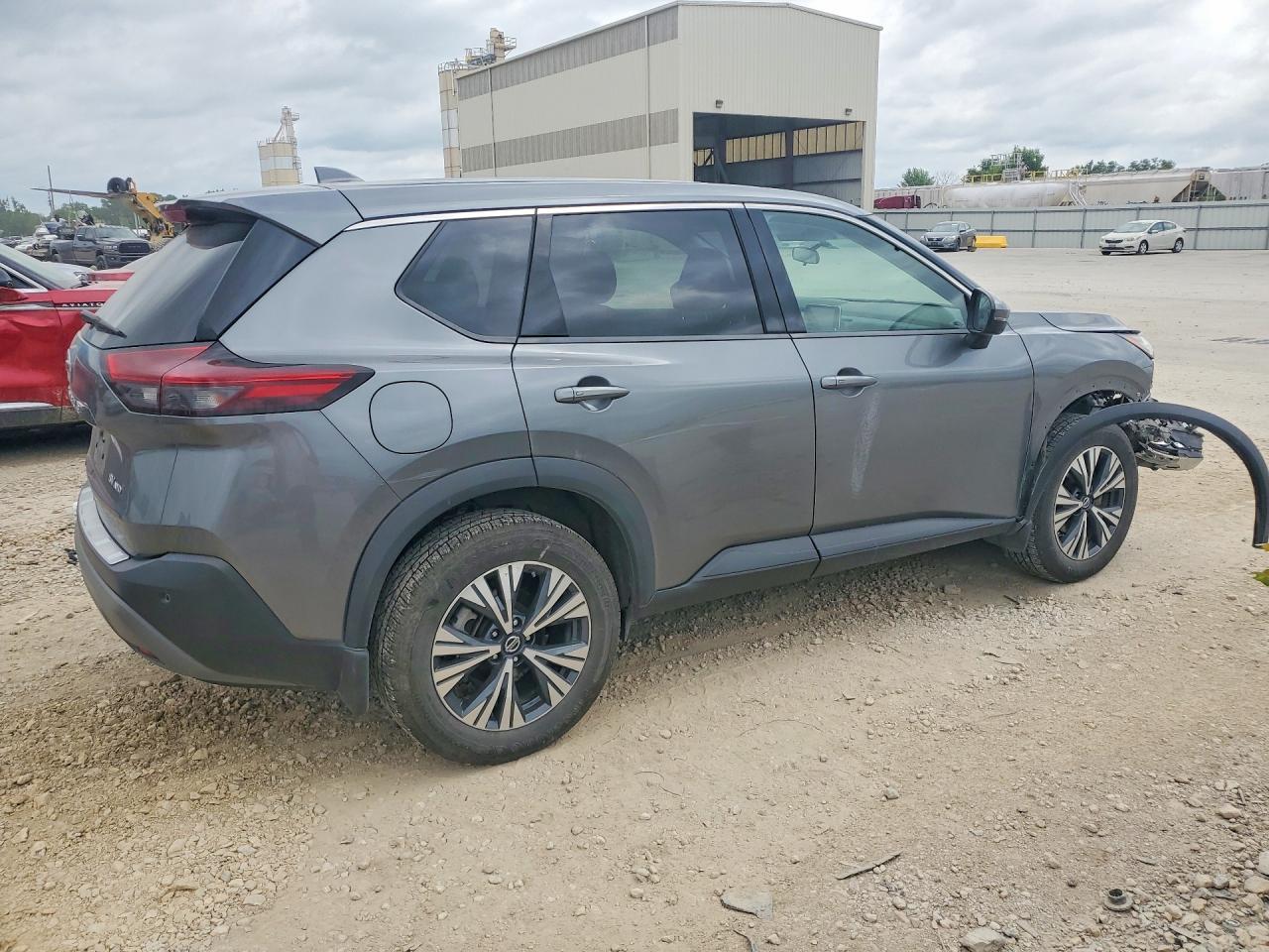 2021 Nissan Rogue Sv - Image 3
