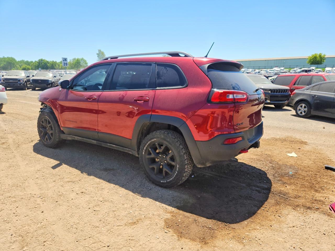 2014 Jeep Cherokee Trailhawk - Фото 2