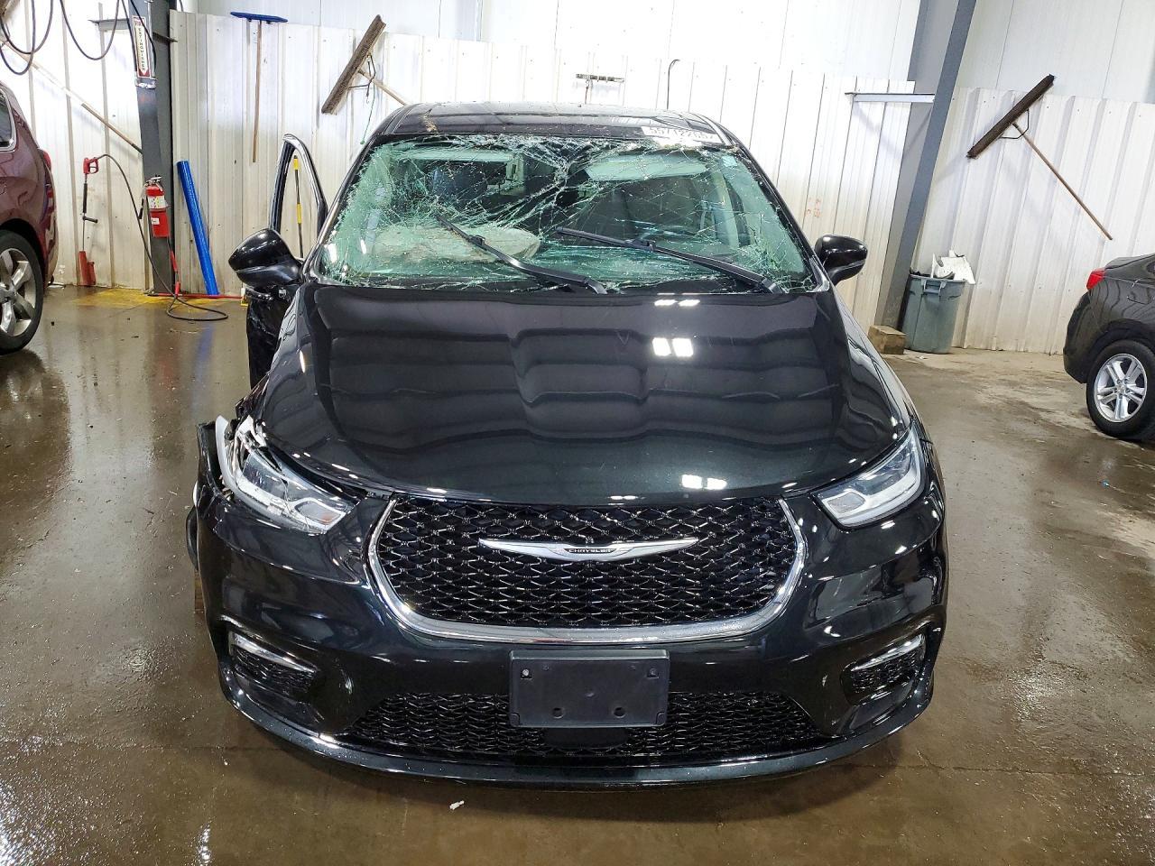 2023 Chrysler Pacifica Touring L - Фото 5