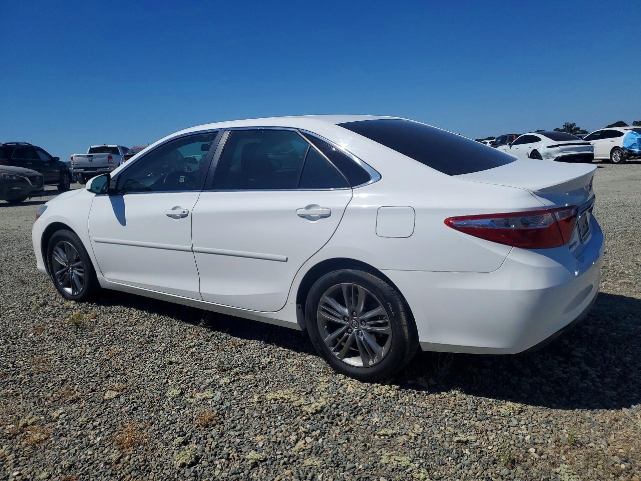 2017 Toyota Camry Se - Image 2