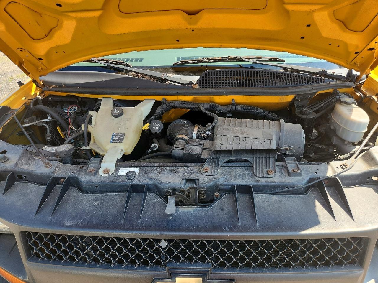 2010 Chevrolet Express G3 - School Bus - Фото 7