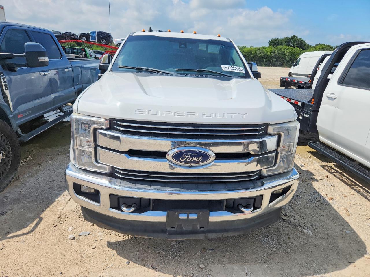 2019 Ford F350 Super Duty - Фото 5