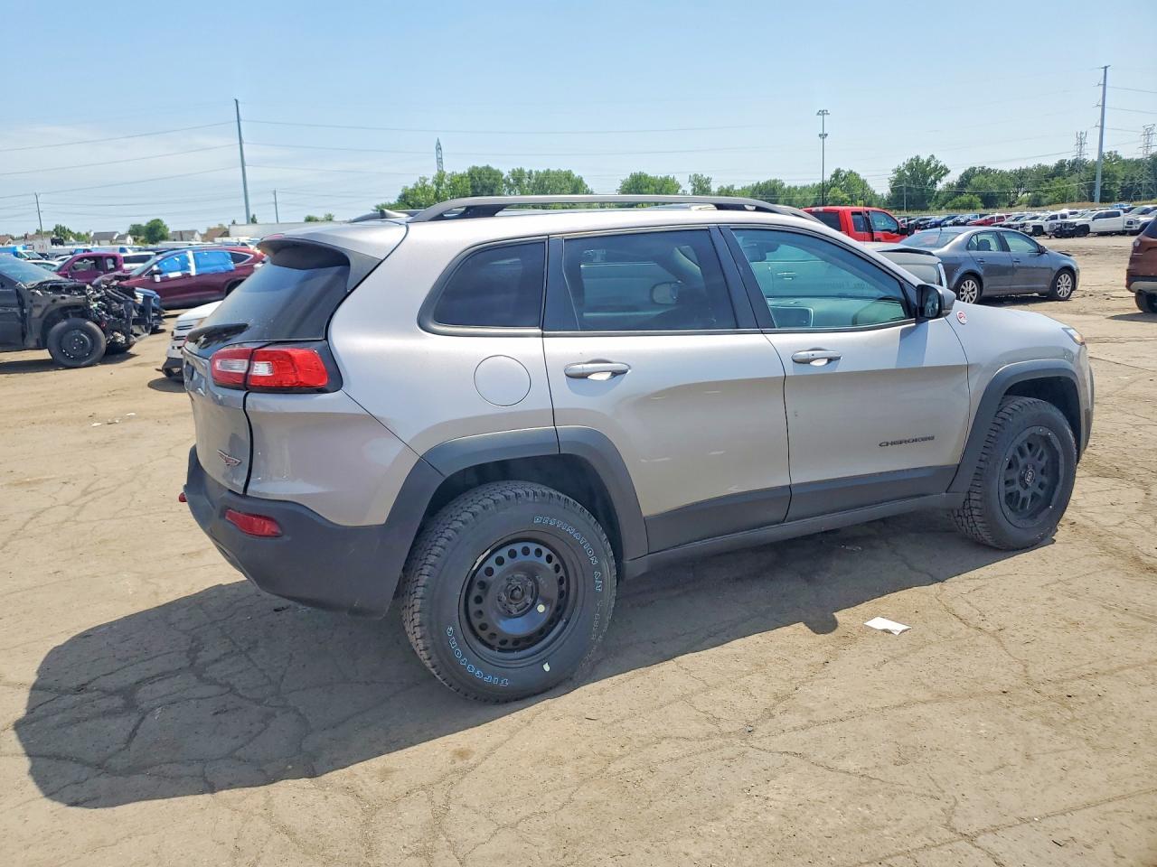 2018 Jeep Cherokee Trailhawk - Фото 3