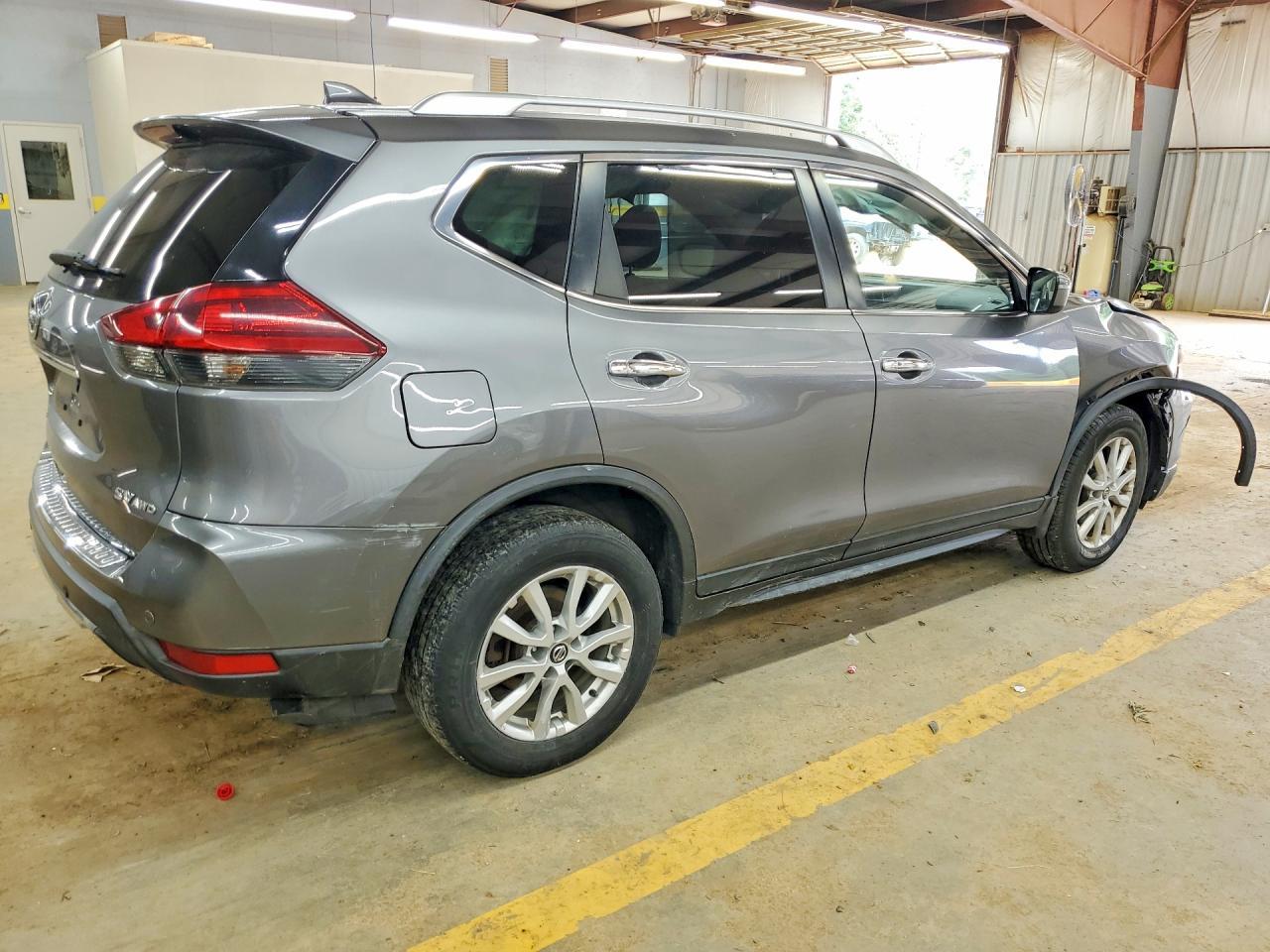 2020 Nissan Rogue Sv - Image 3