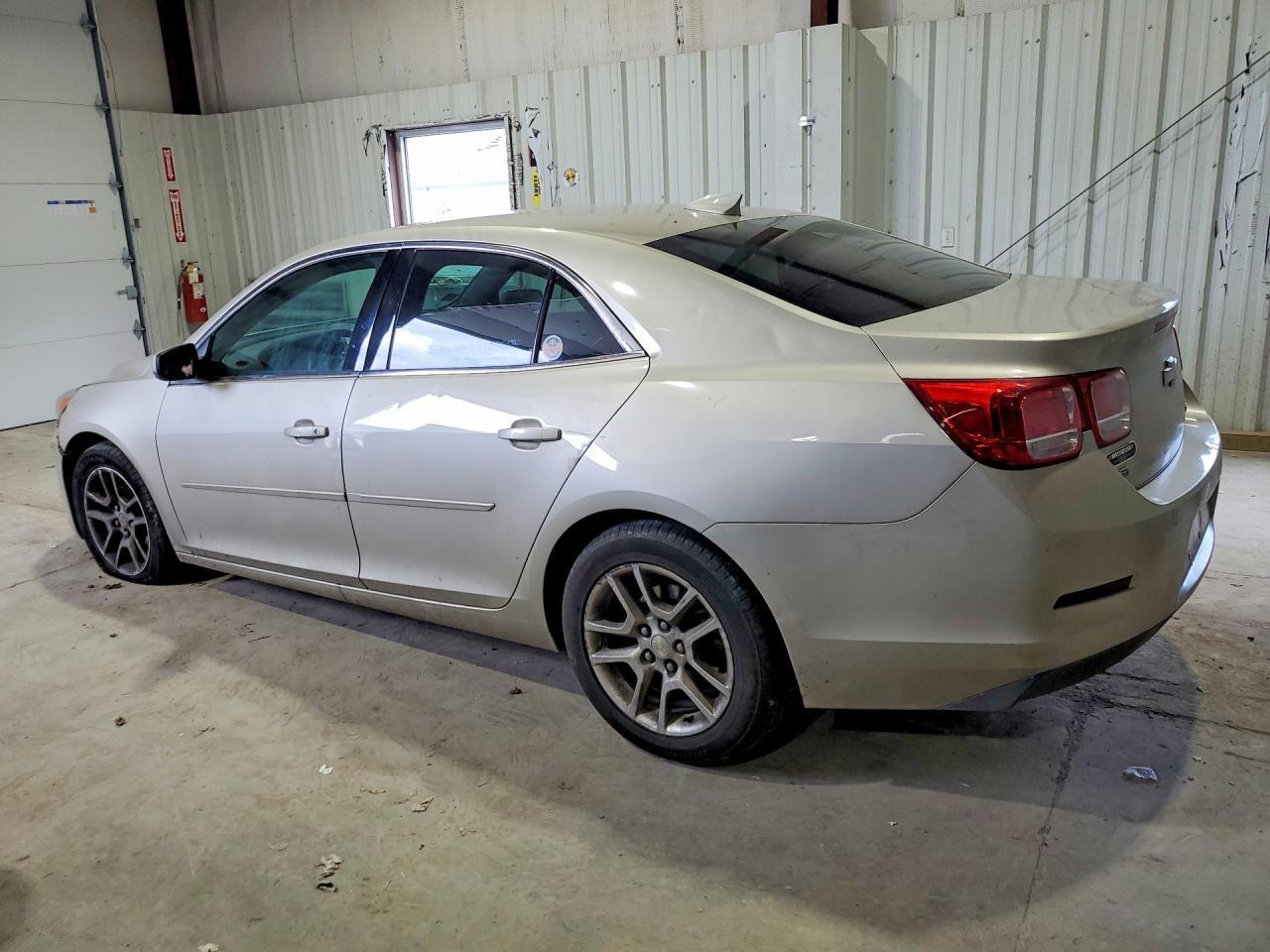 2016 Chevrolet Malibu Limited Lt - Image 2
