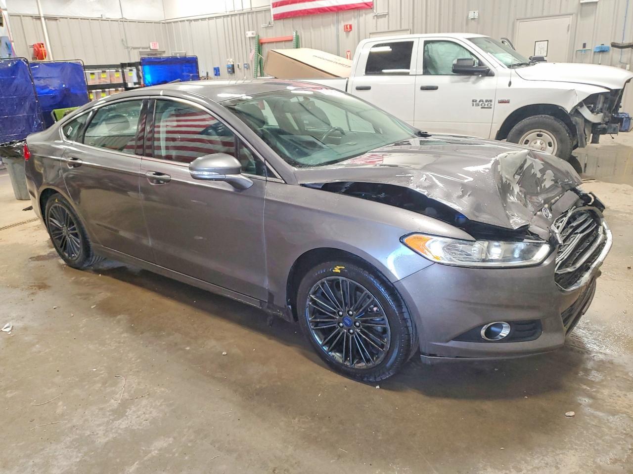 2014 Ford Fusion Se - Фото 4