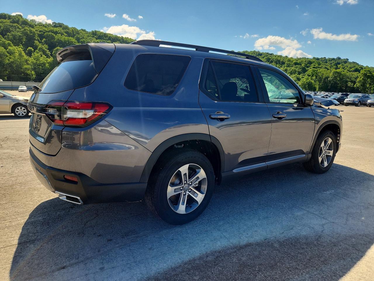 2026 Honda Pilot Exl - Image 3