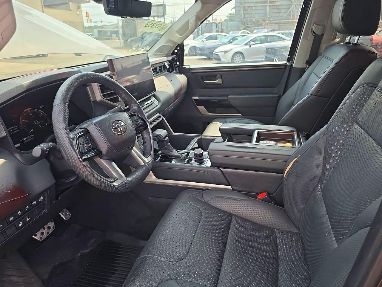 2024 Toyota Tundra Limited - Фото 7
