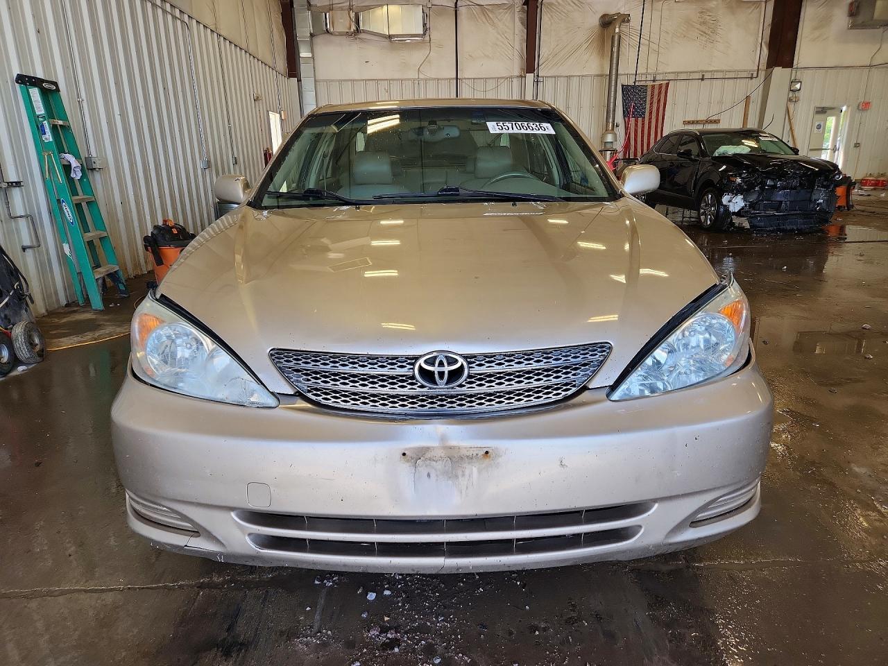 2002 Toyota Camry Le V6 - Фото 5