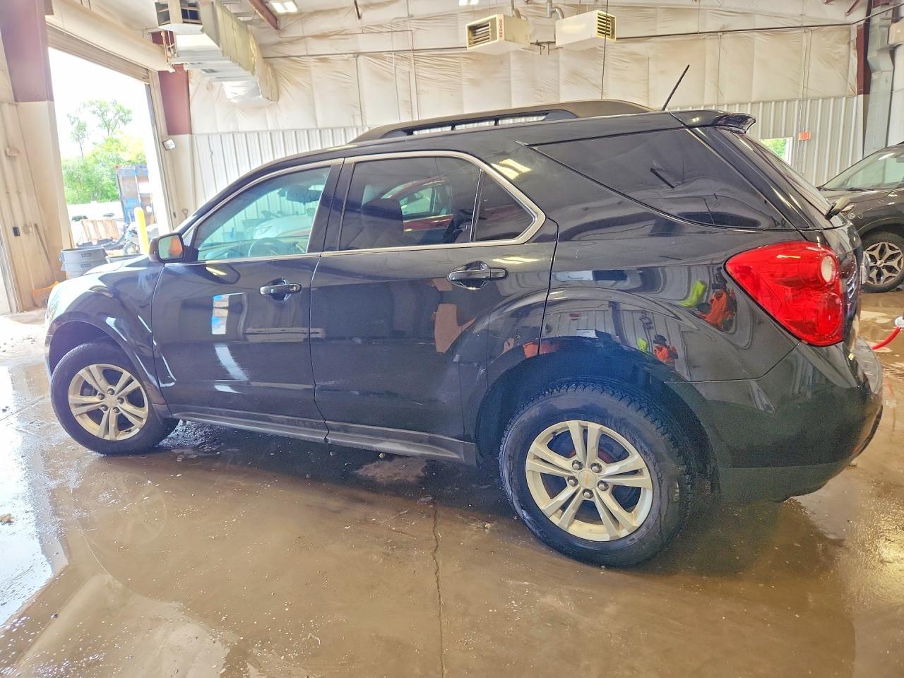 2015 Chevrolet Equinox Lt - Image 2