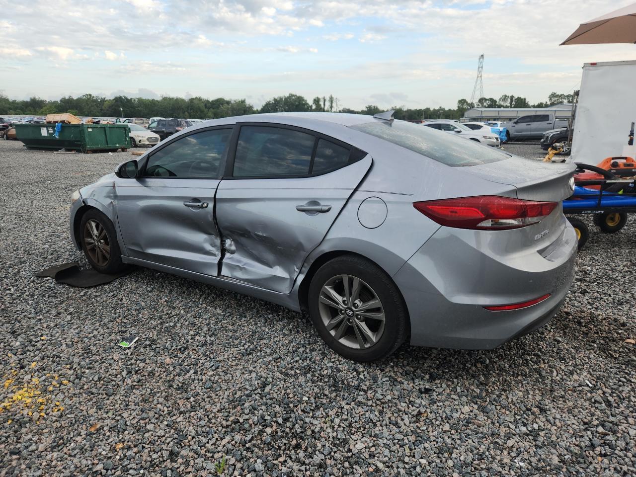 2017 Hyundai Elantra Se - Image 2
