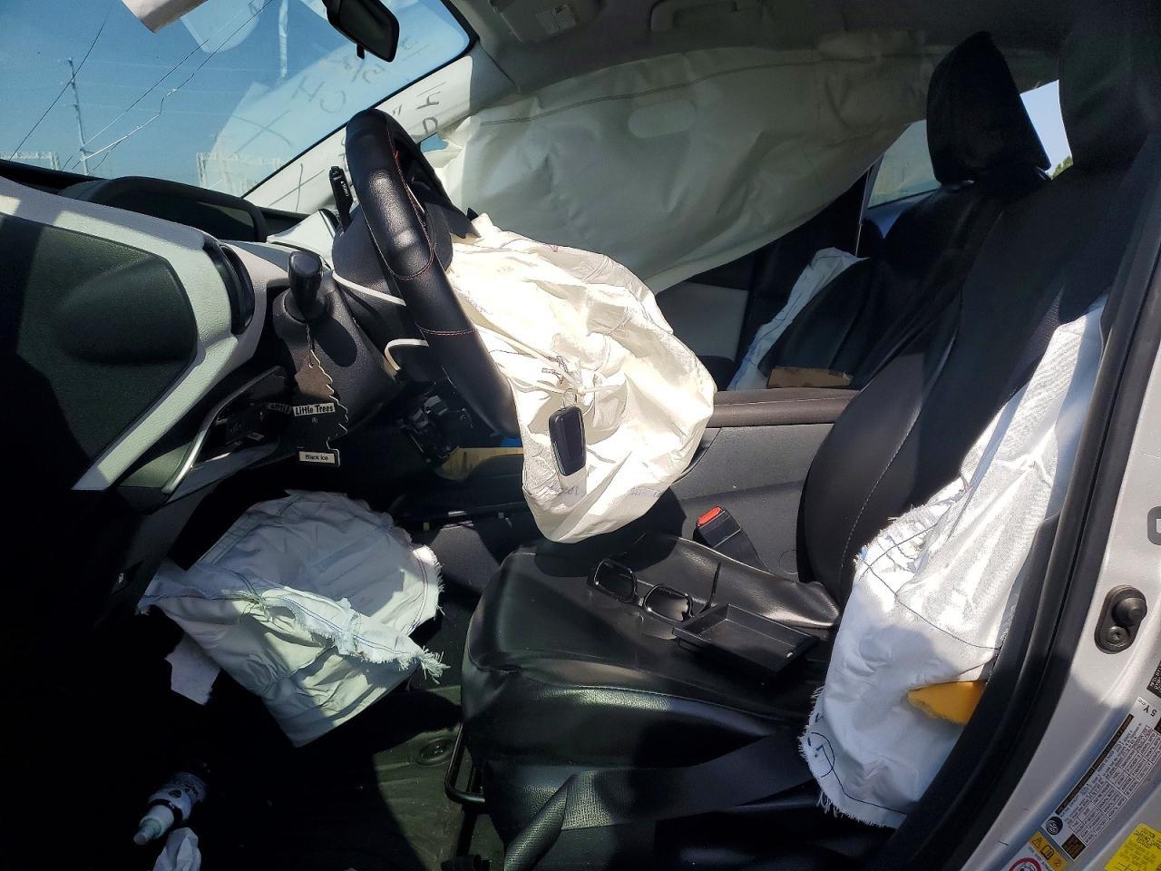 2016 Toyota Prius Two - Фото 7