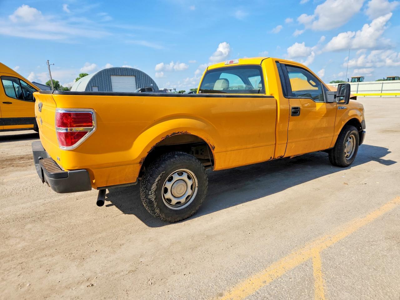 2010 Ford F150 - Image 3