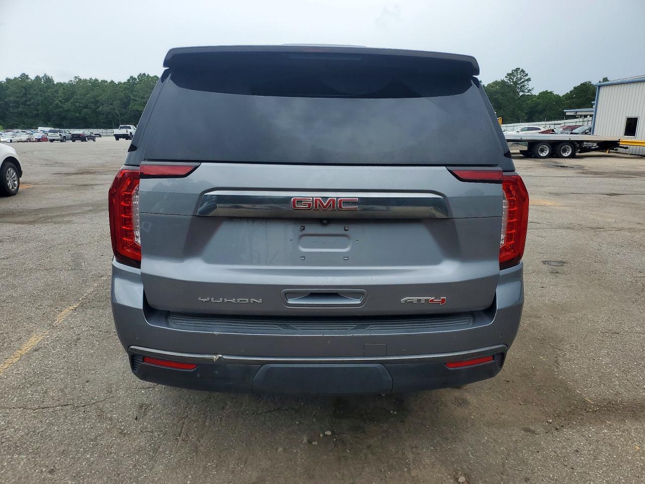 2021 GMC Yukon At4 - Image 6