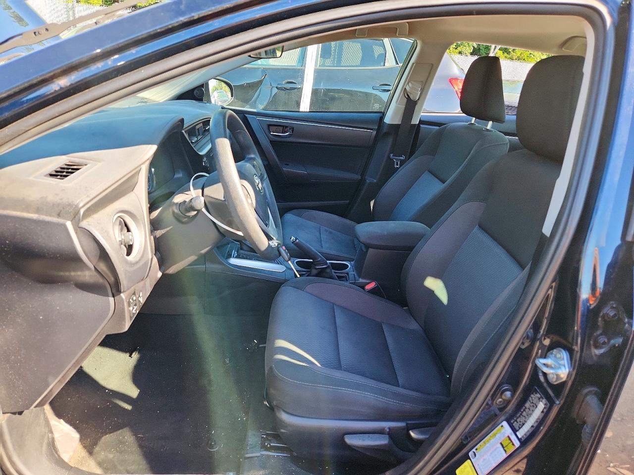 2017 Toyt Corolla - Image 7