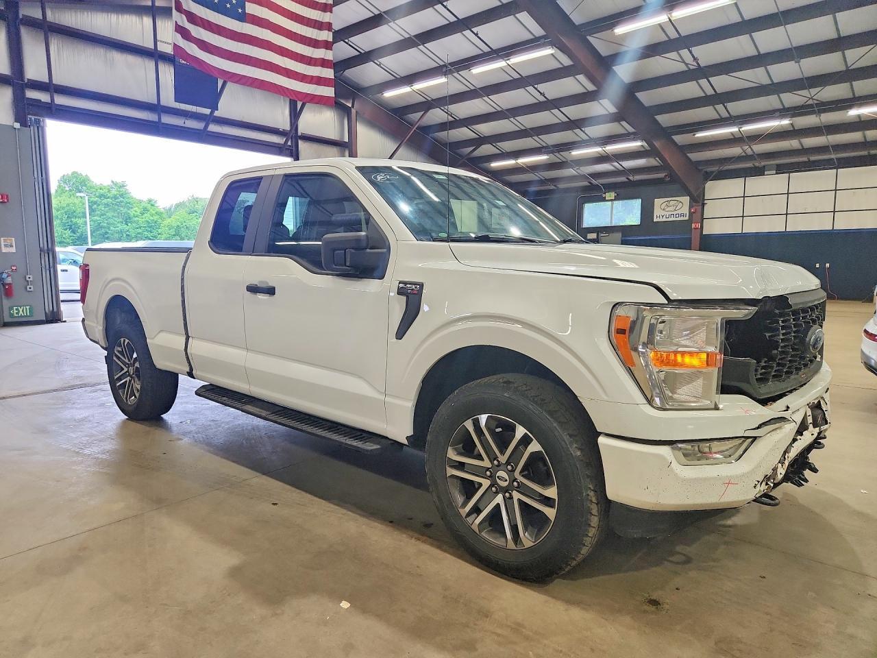 2021 Ford F150 - Image 4