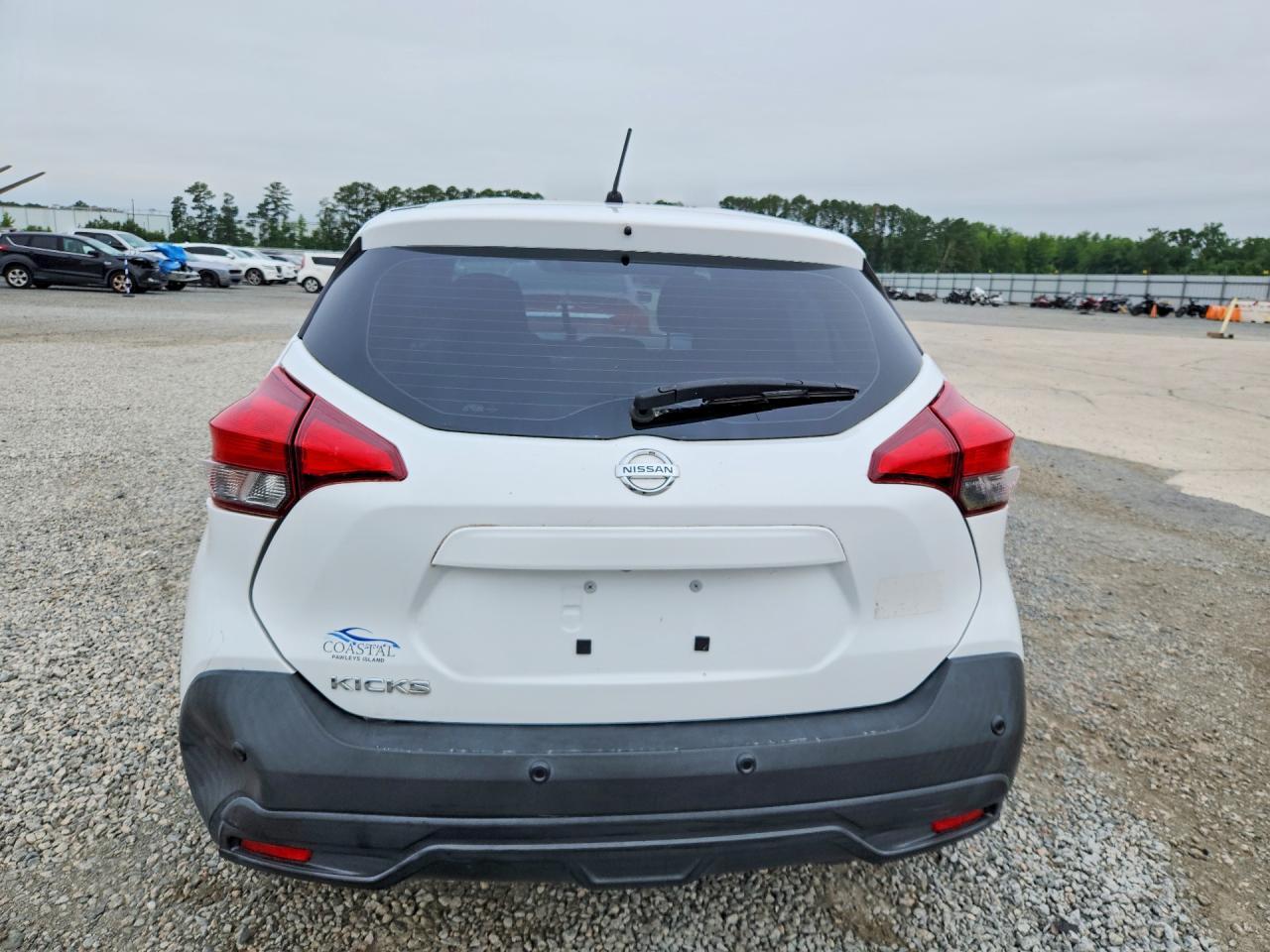 2020 Nissan Kicks S - Фото 6