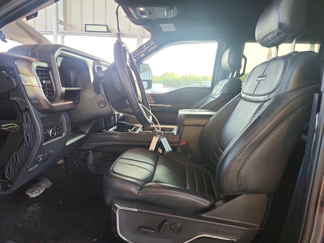 2026 Ford F450 Super Duty - Фото 7