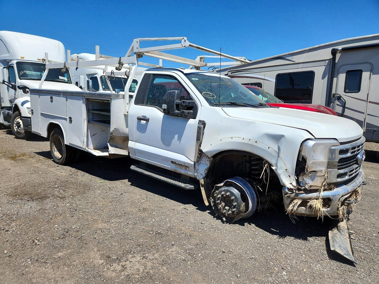 2023 Ford F550 Super Duty - Image 4