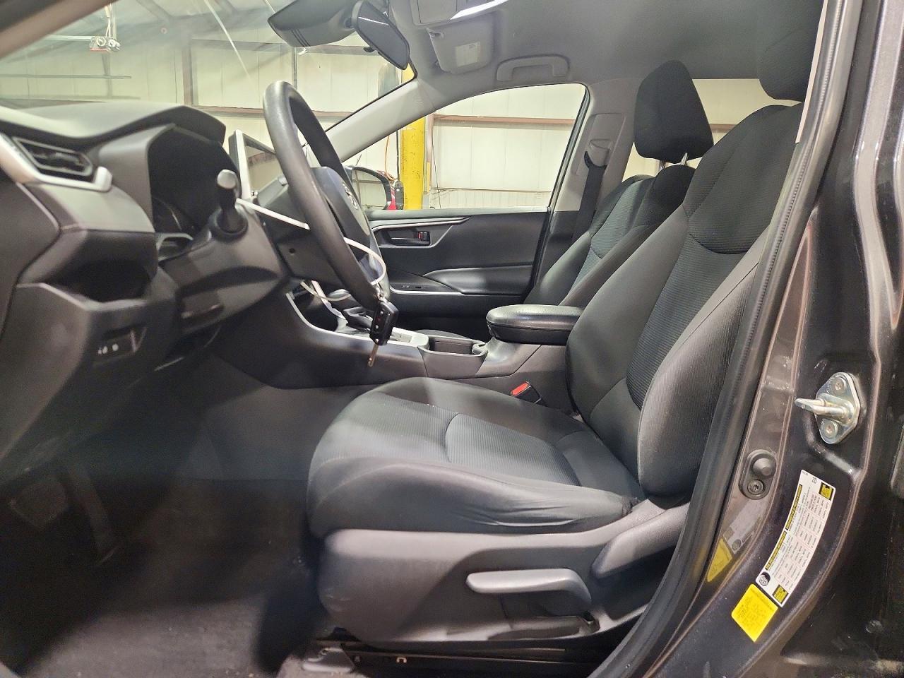 2023 Toyota Rav4 Le - Фото 7