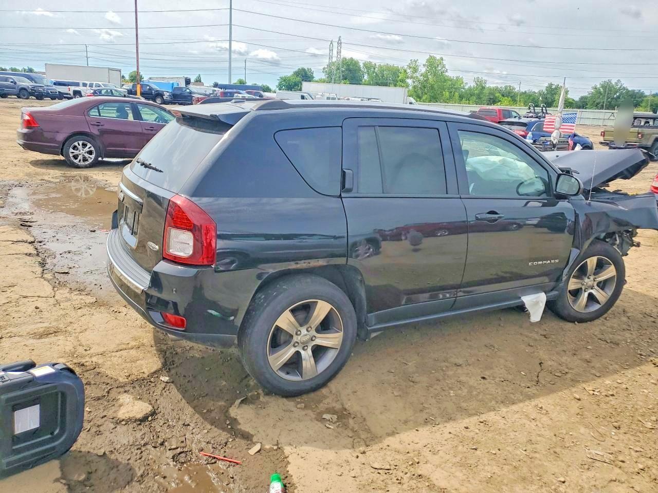 2016 Jeep Compass Latitude - Фото 3