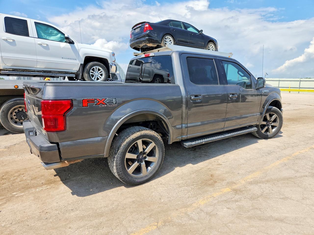 2015 Ford F150 Supercrew - Фото 3