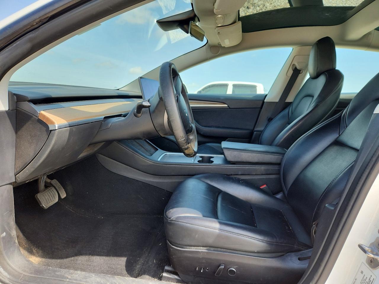 2022 Tesla Model 3 - Фото 7